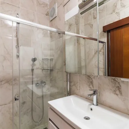 Pi House Villa, Seaview,garden فيلة اسطنبول
