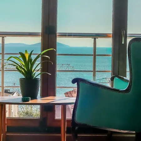 Pi House Villa, Seaview,garden 빌라